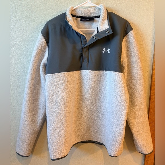 Under Armour Other - Men’s Under Armour Cream Sherpa Pullover with Charcoal Yoke